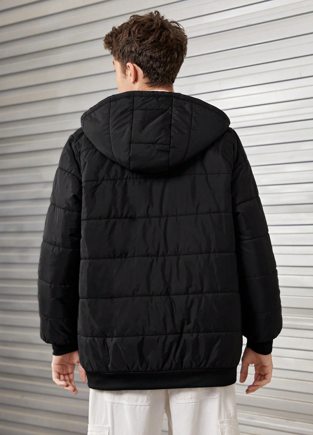 Чорна демісезонна куртка SHEIN