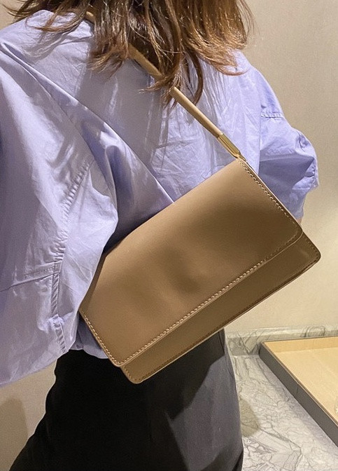 Жіноча класична сумочка клатч на короткій ручці багет бежева кавова NoName (251204336)