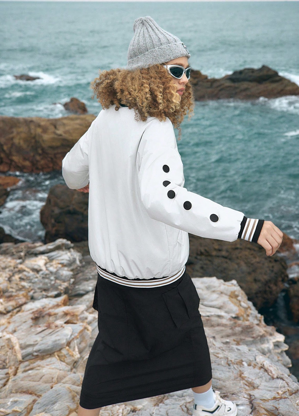 Біла зимня бомбер SHEIN