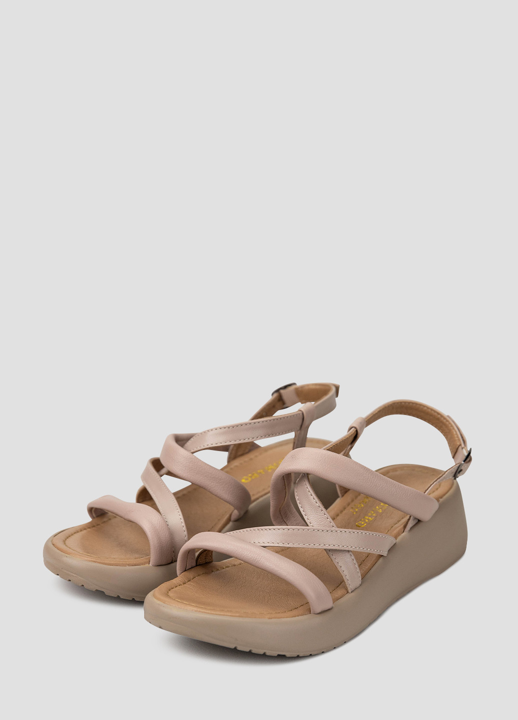 Пудровые босоножки Alromaro с ремешком