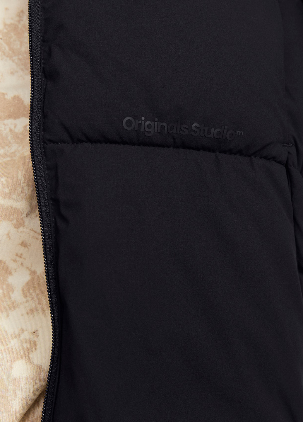 Чорна зимня куртка Jack & Jones