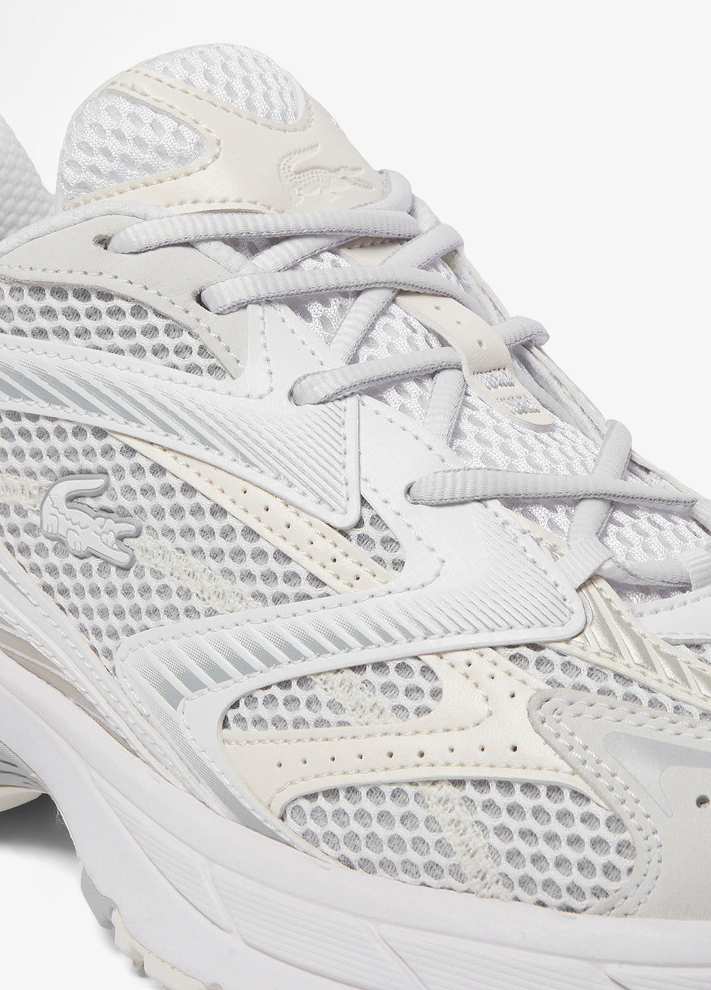 Білі Осінні кросівки Lacoste L003 Neo Shot