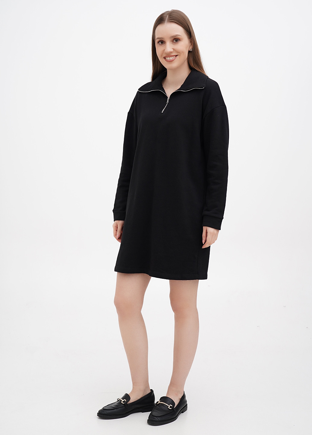 Черное кэжуал платье платье-свитер Terranova однотонное