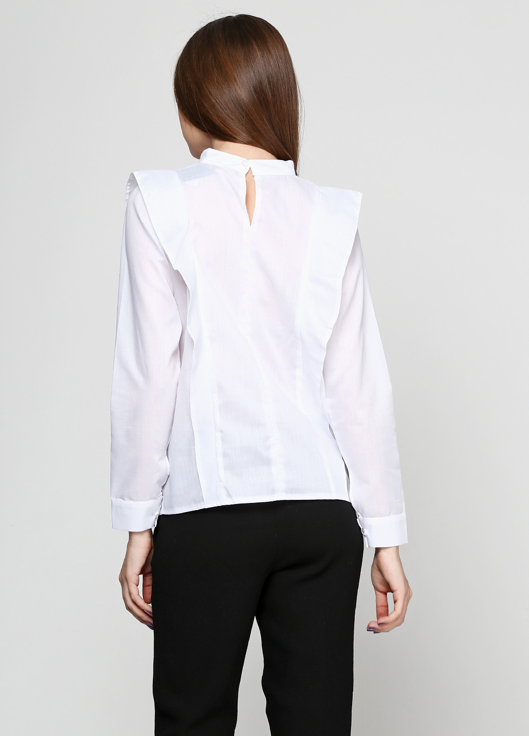 Белая демисезонная блуза Nanka