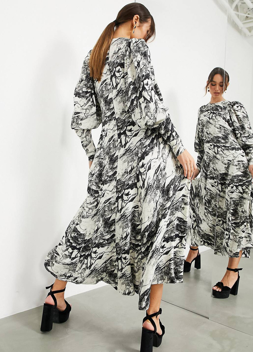 Білий кежуал сукня кльош Asos з абстрактним візерунком