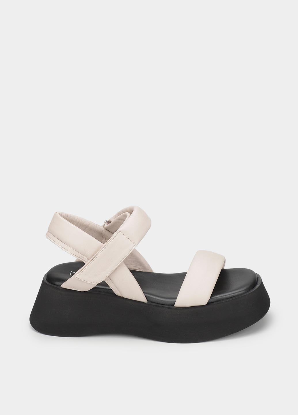 Серо-бежевые босоножки Braska на липучке