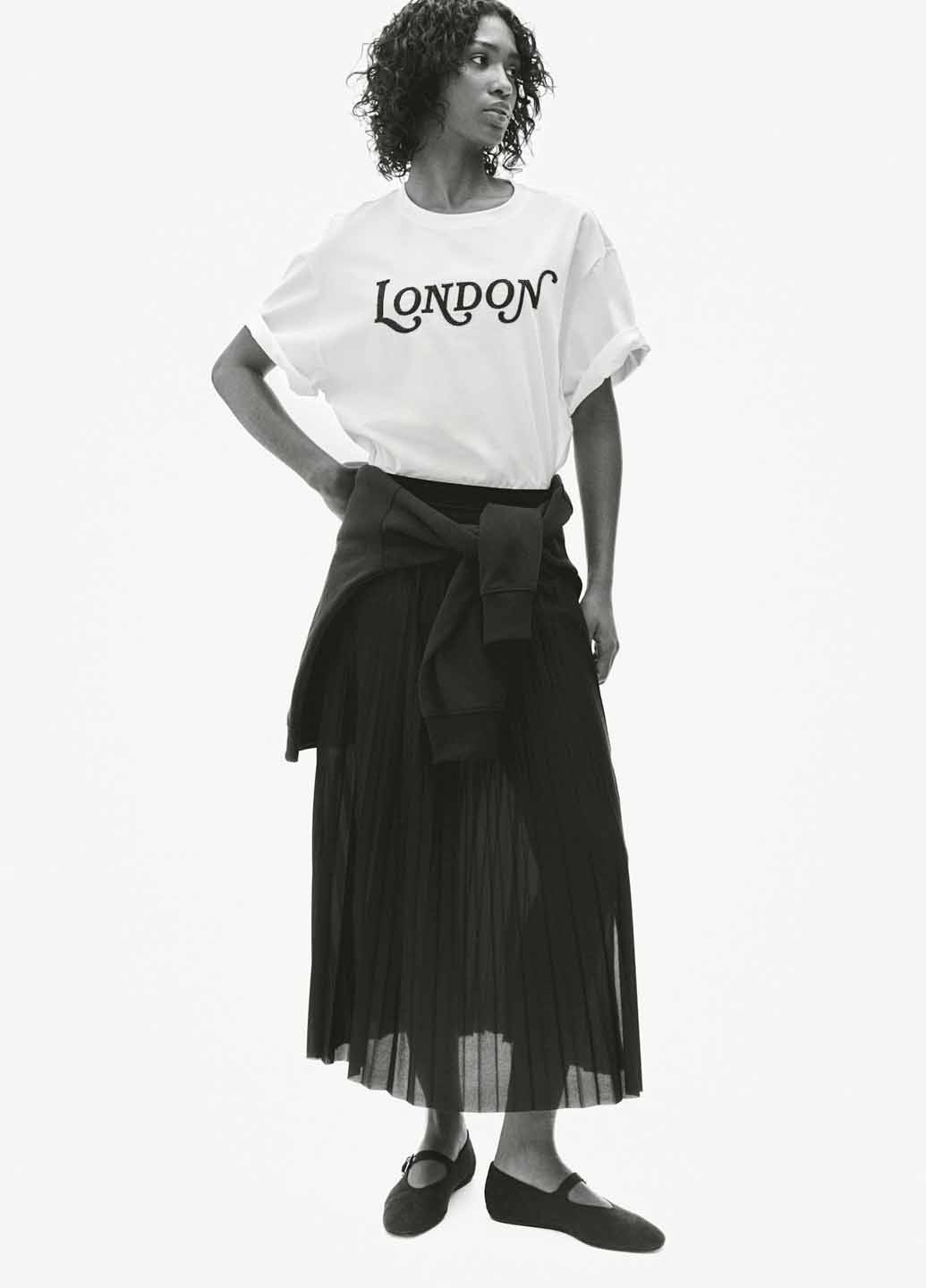 Темно-синяя кэжуал однотонная юбка H&M а-силуэта (трапеция), плиссе