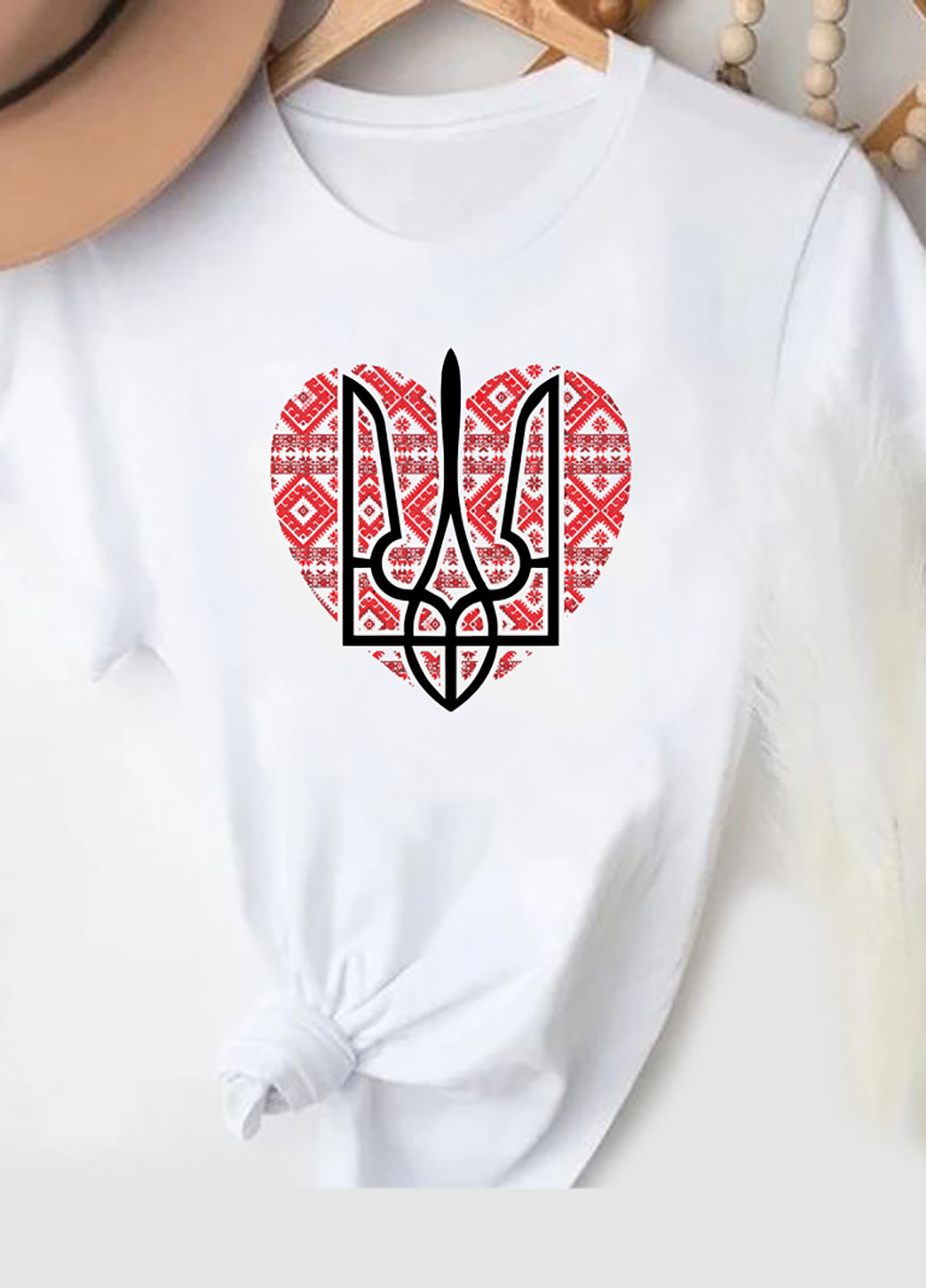 Белая демисезон футболка женская белая герб ua-2 Love&Live