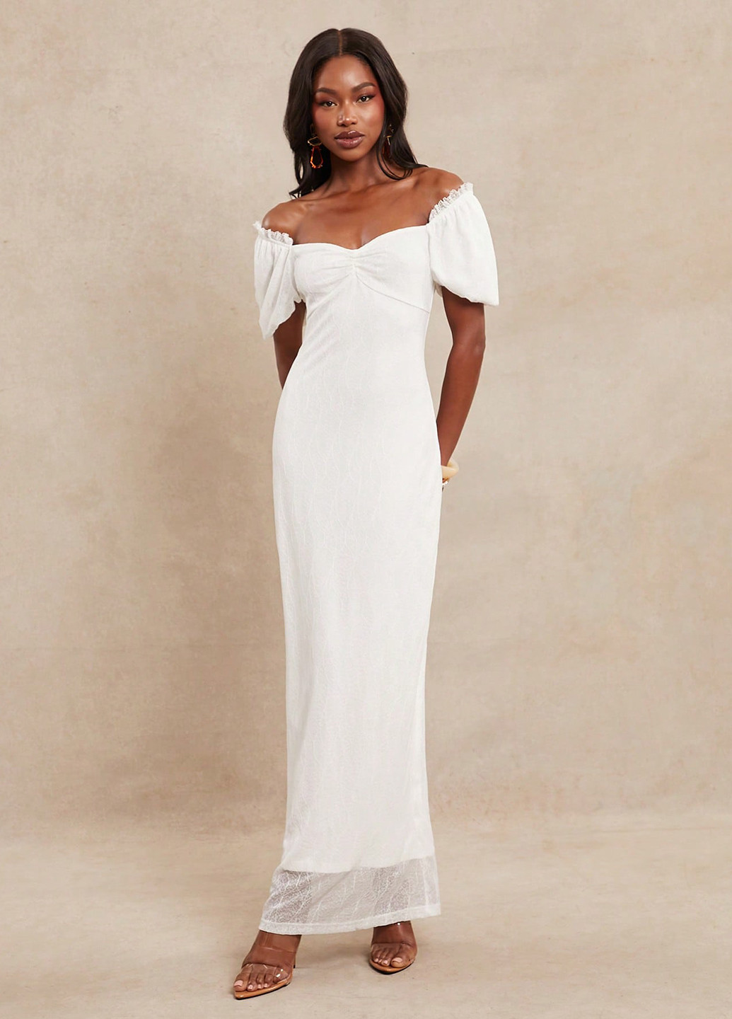 Белое праздничный, вечернее платье с открытыми плечами, футляр, с открытой спиной SHEIN однотонное