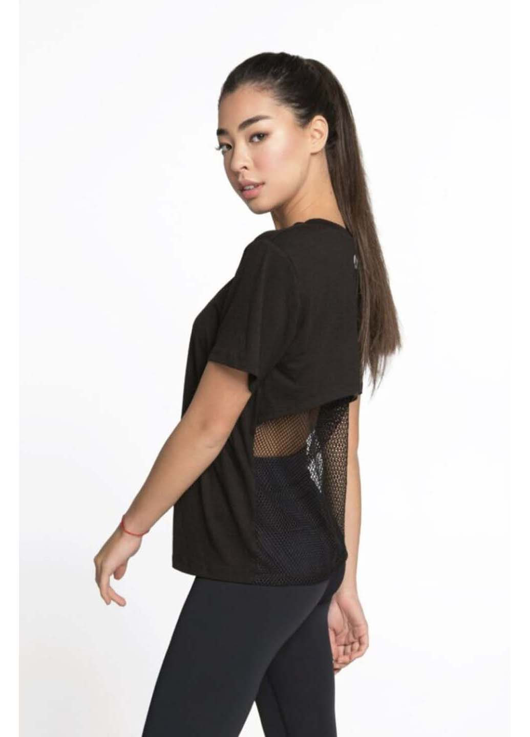 Черная всесезон футболка Designed for fitness