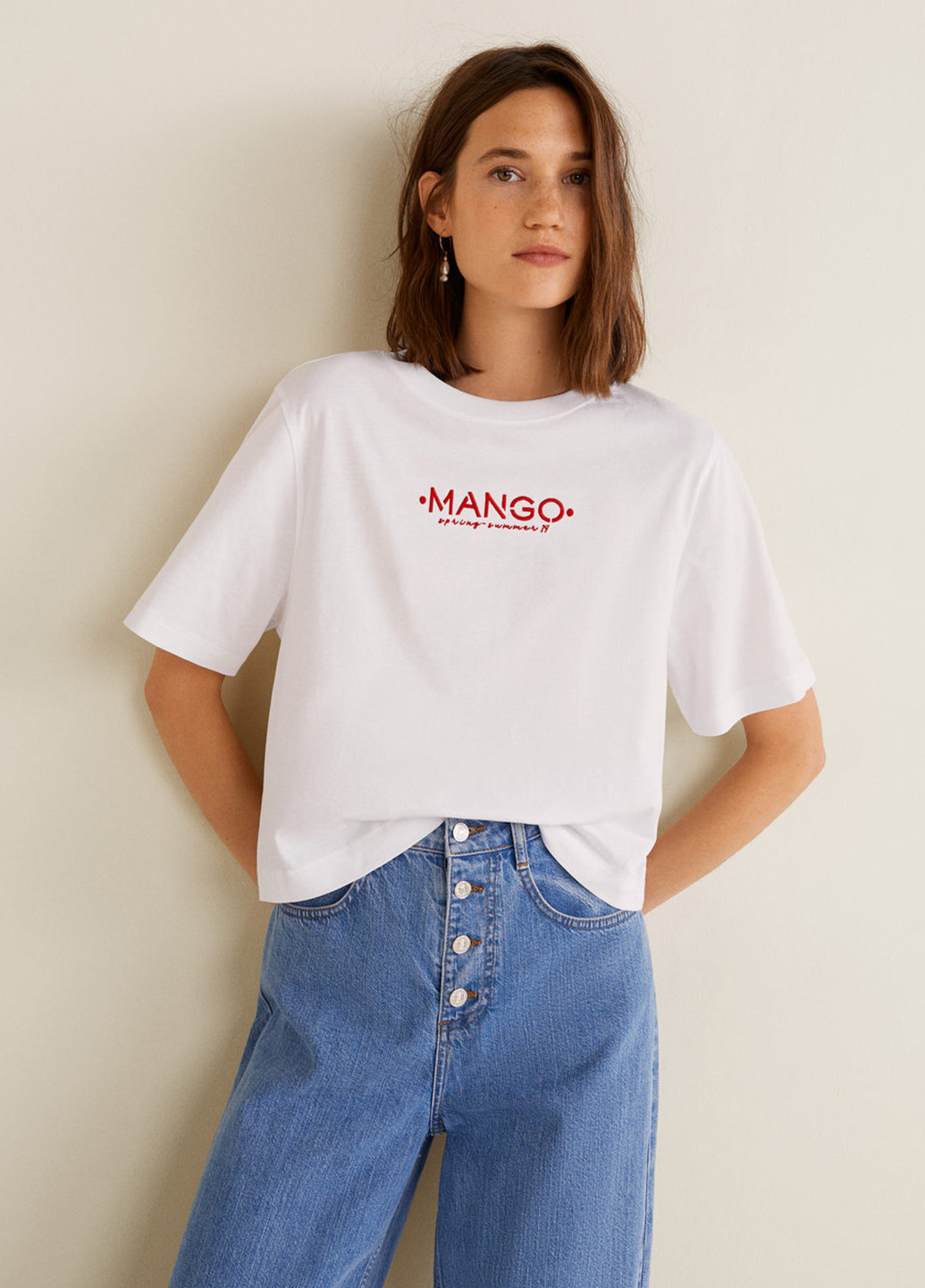 Белая летняя футболка с коротким рукавом Mango