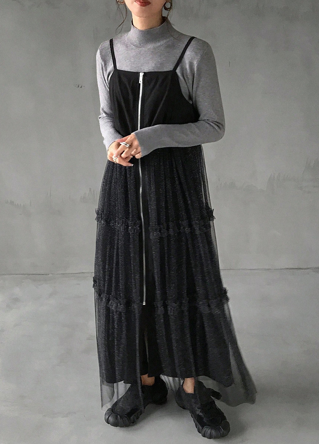 Демисезонный женский сарафан SHEIN однотонный