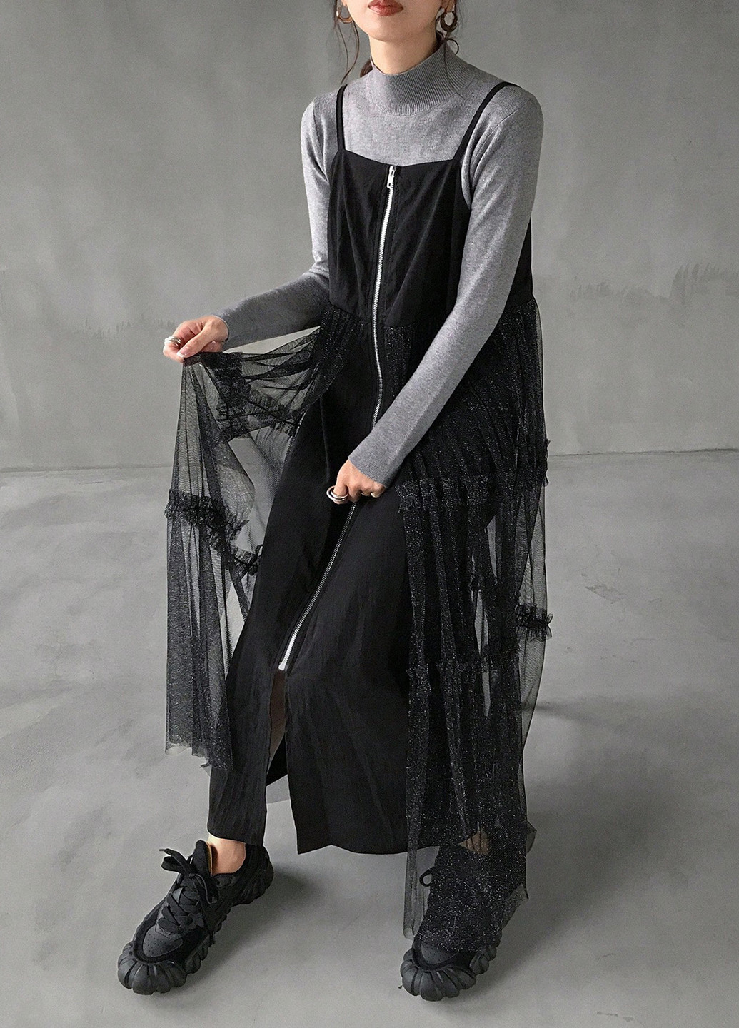 Демисезонный женский сарафан SHEIN однотонный