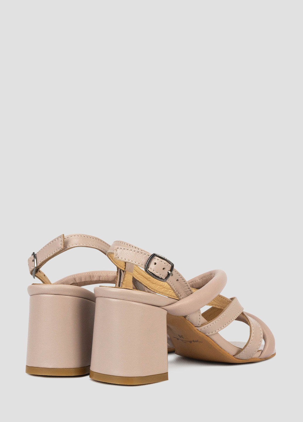 Пудровые босоножки Alromaro с ремешком