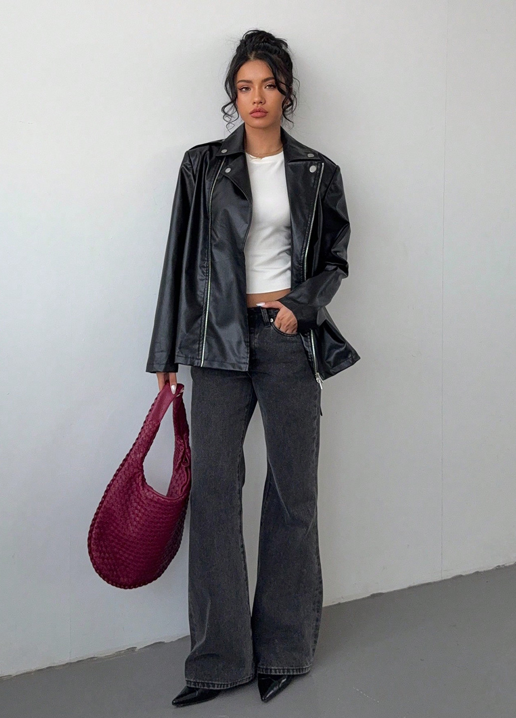 Черная демисезонная куртка косуха SHEIN