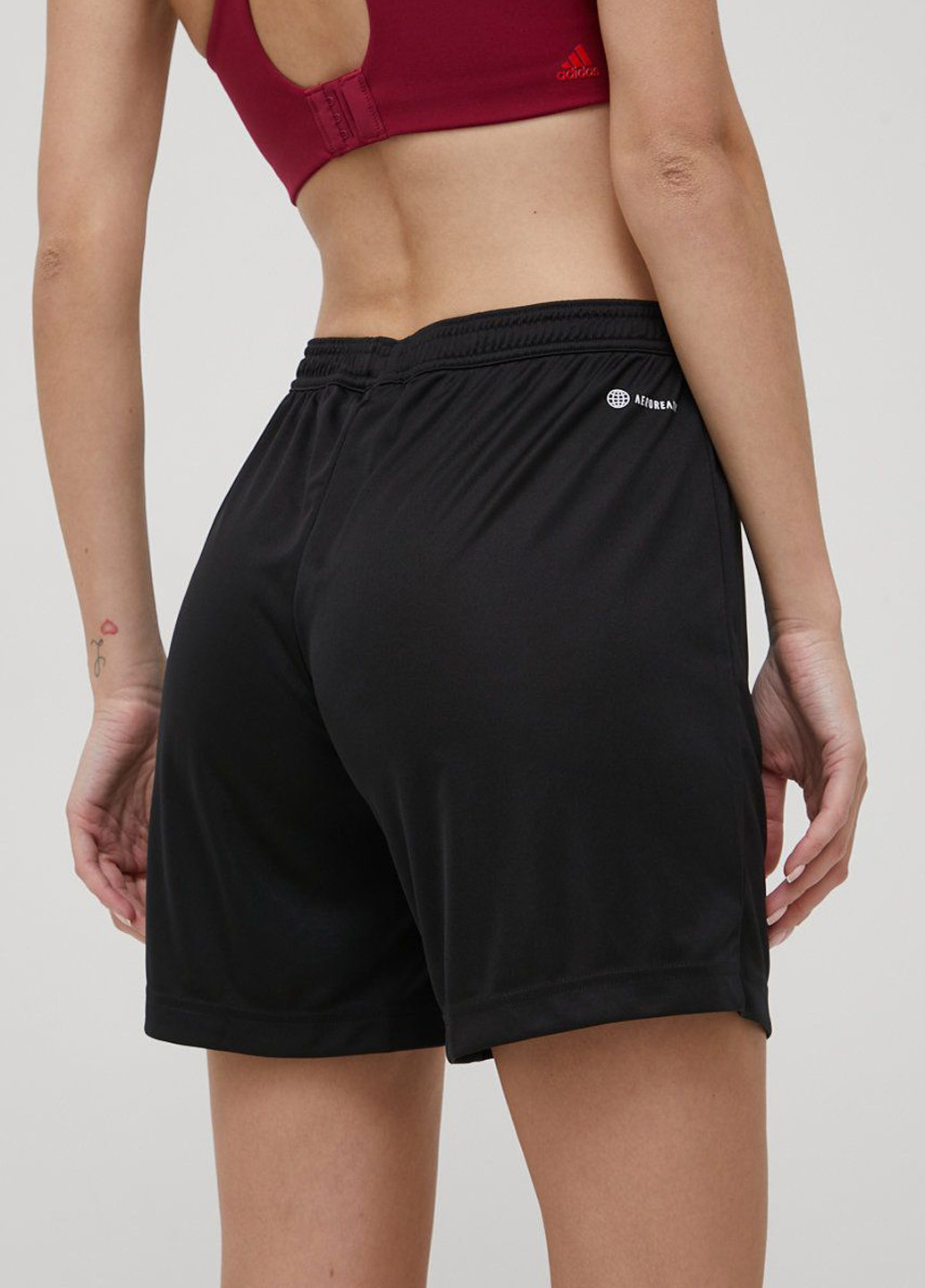 Шорти adidas (329150728)