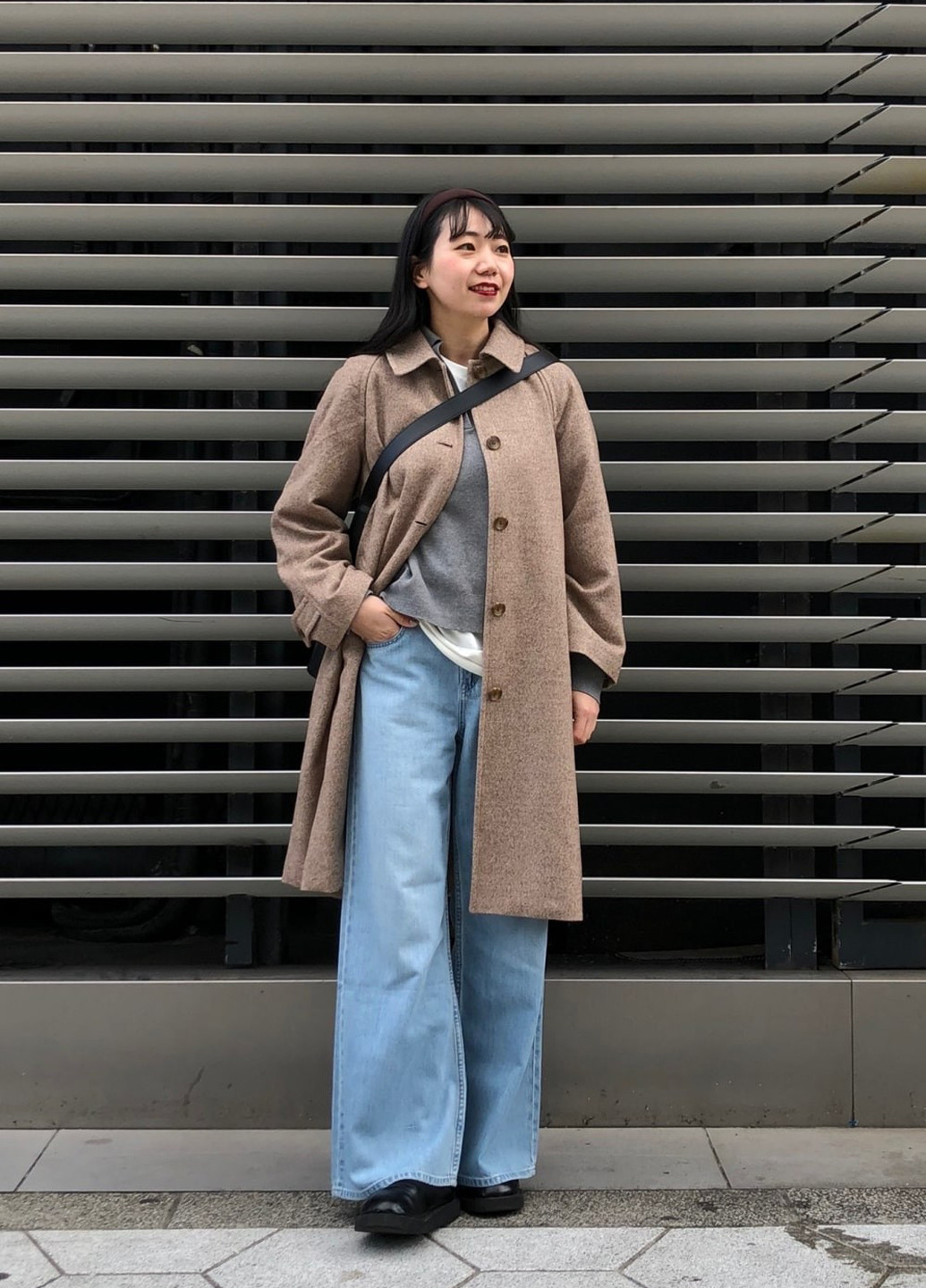 Коричневое демисезонное Пальто оверсайз Uniqlo