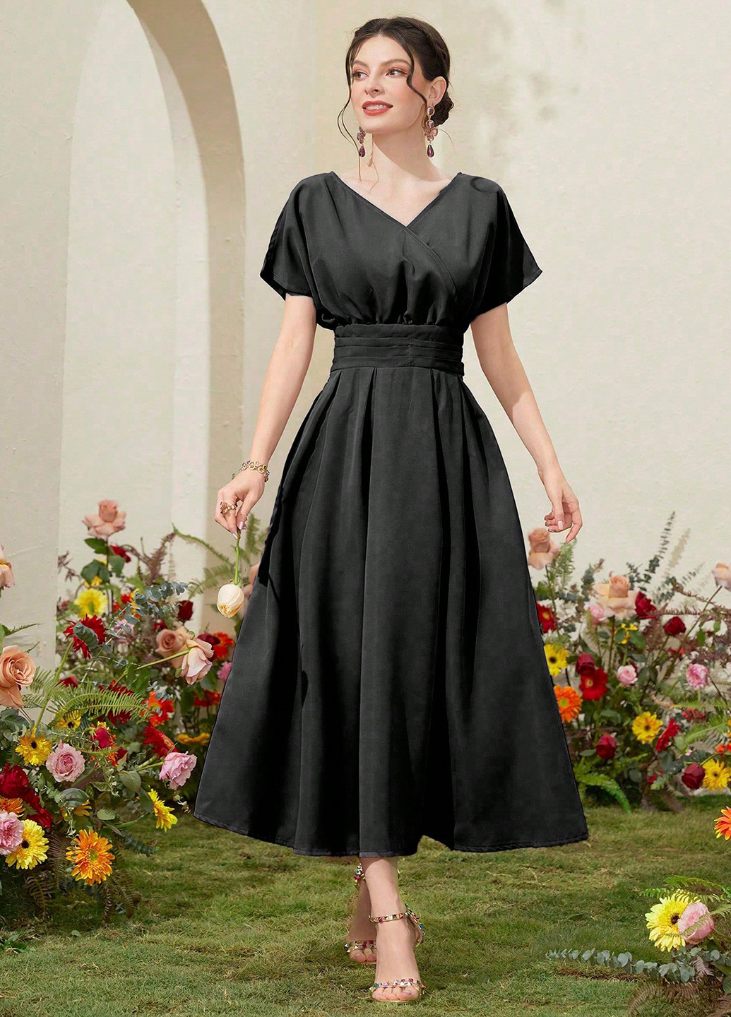 Черное кэжуал платье с юбкой-солнце, в стиле ампир SHEIN однотонное