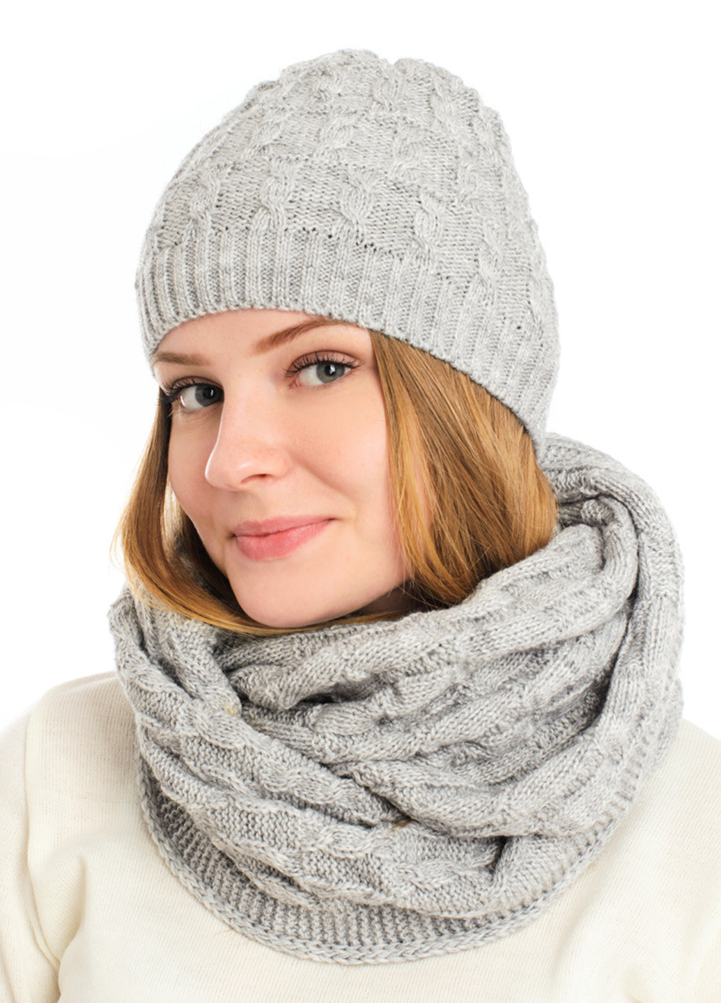 Светло-серый зимний комплект (шапка, шарф-снуд) SVTR