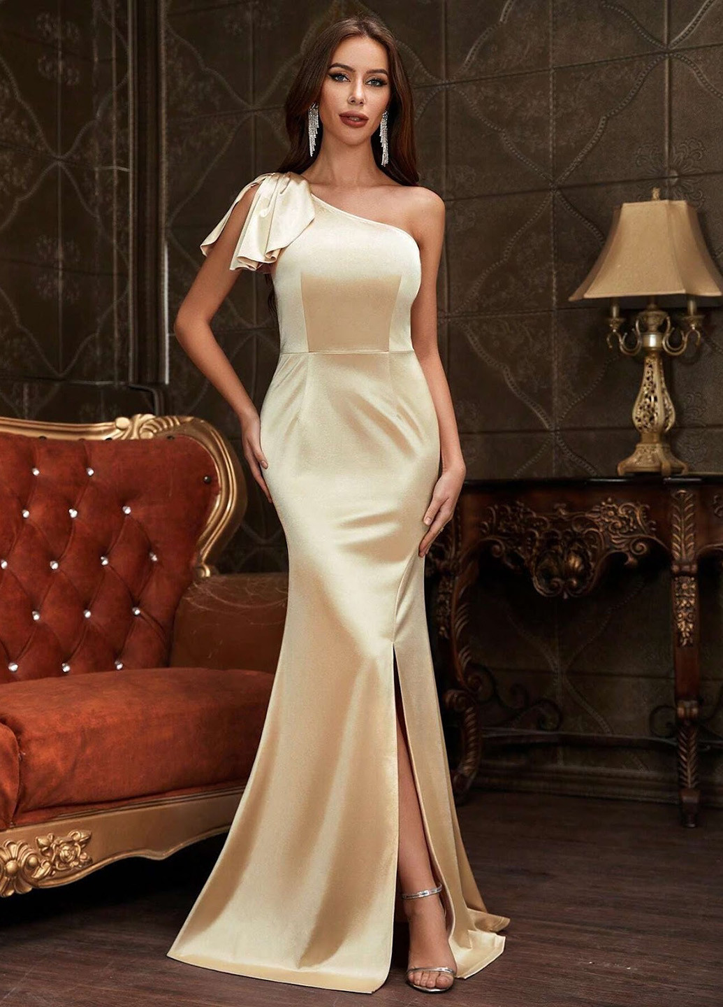 Светло-желтое вечернее платье годе SHEIN однотонное