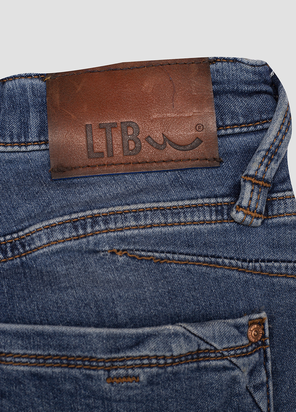 Синие демисезонные зауженные джинсы LTB