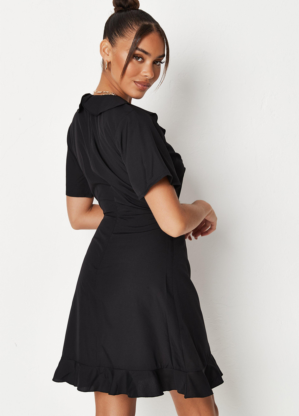 Черное кэжуал платье на запах Missguided однотонное