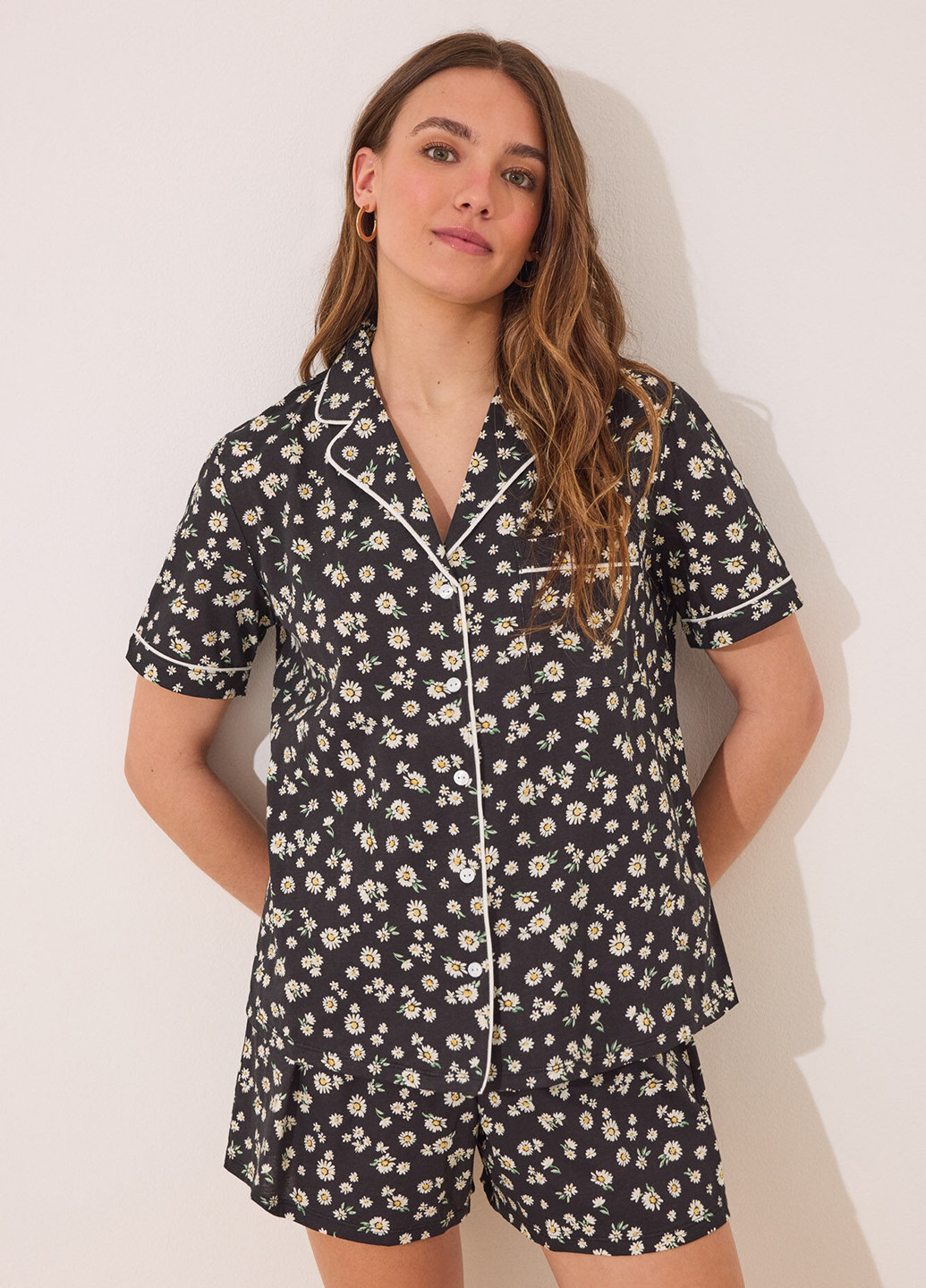 Черная всесезон пижама (сорочка, шорты) рубашка + шорты Women'secret