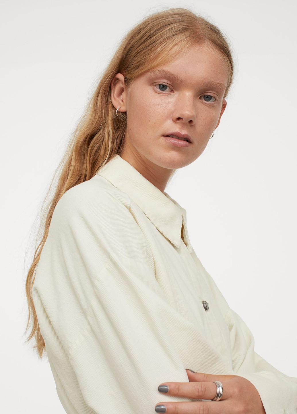 Молочное кэжуал платье-рубашка H&M однотонное