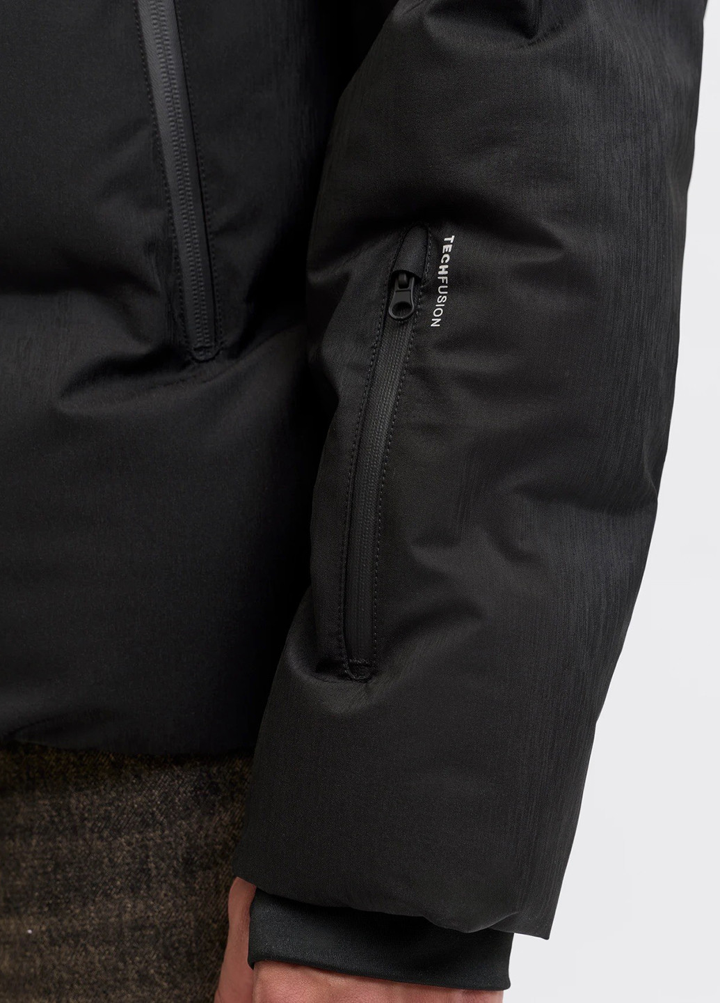 Черная зимняя куртка Jack & Jones