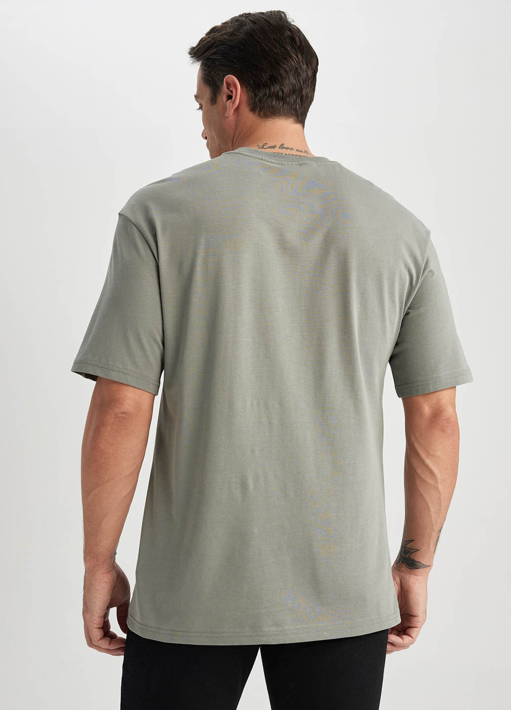 Хакі (оливкова) футболка DeFacto