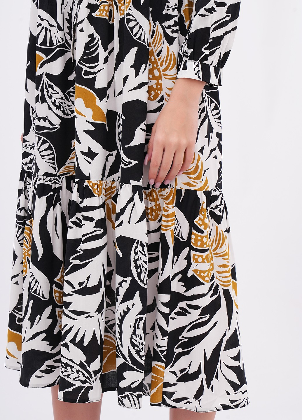 Чорна кежуал сукня сукня-сорочка EQUILIBRI з малюнком