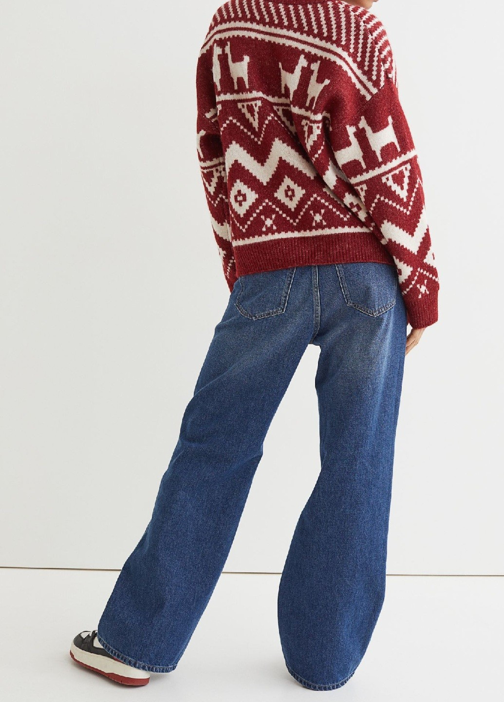 Красный зимний свитер H&M
