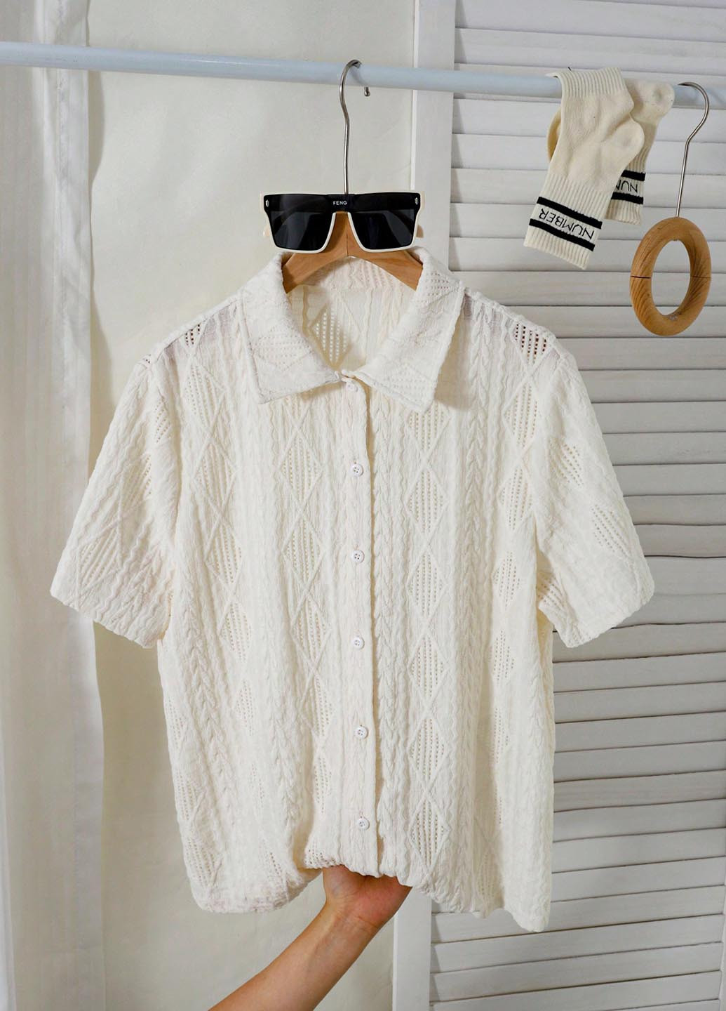 Молочная кэжуал рубашка однотонная SHEIN