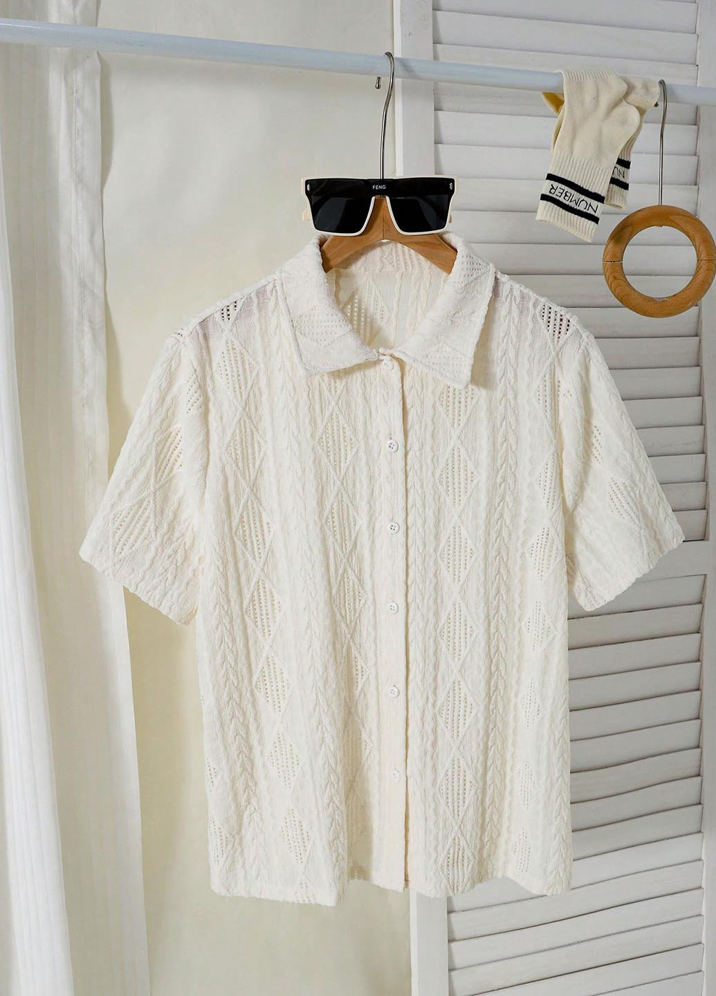 Молочная кэжуал рубашка однотонная SHEIN