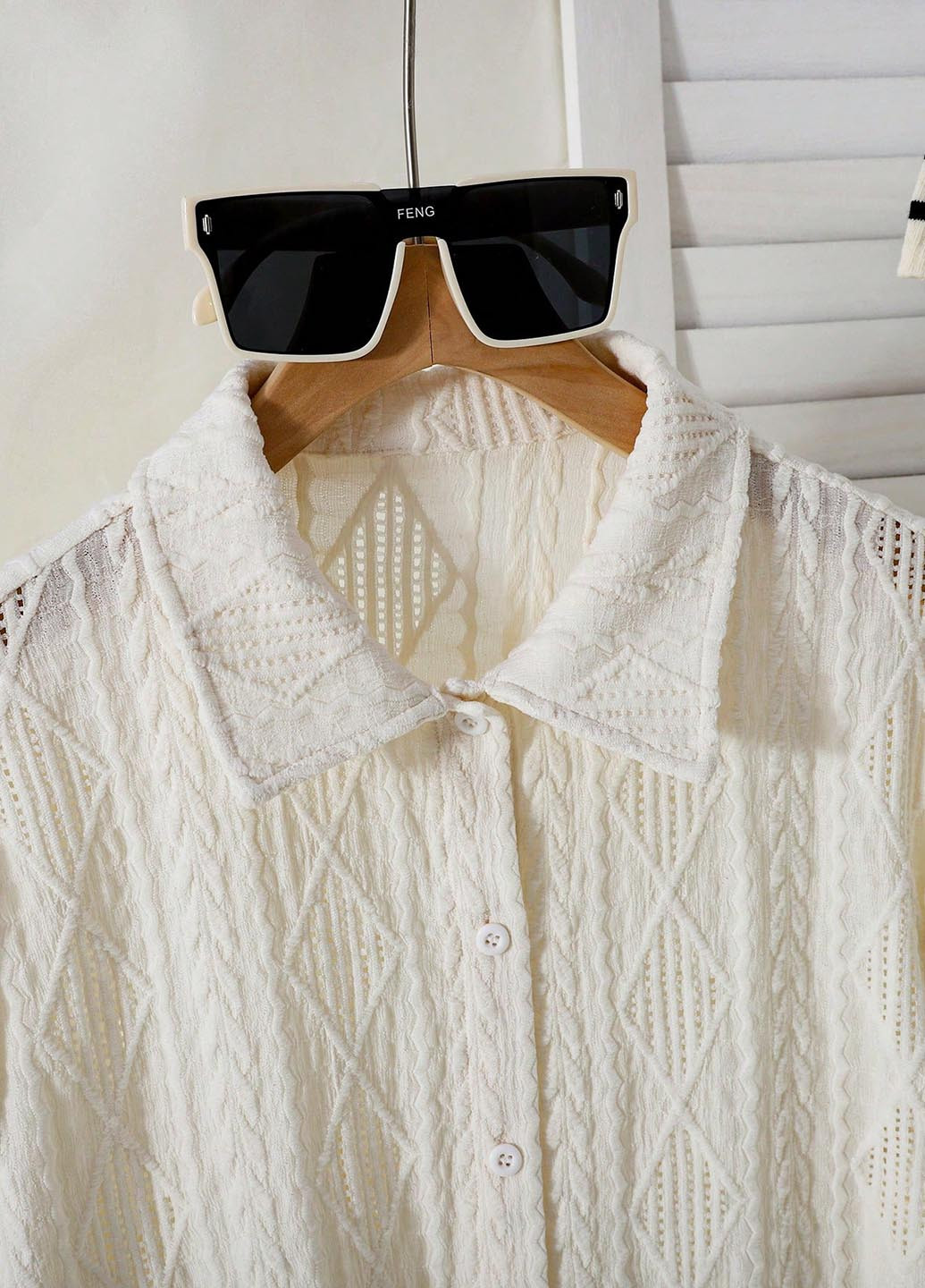 Молочная кэжуал рубашка однотонная SHEIN