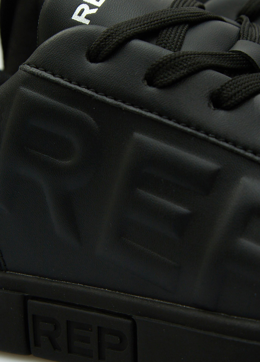Черные всесезонные кроссовки Replay