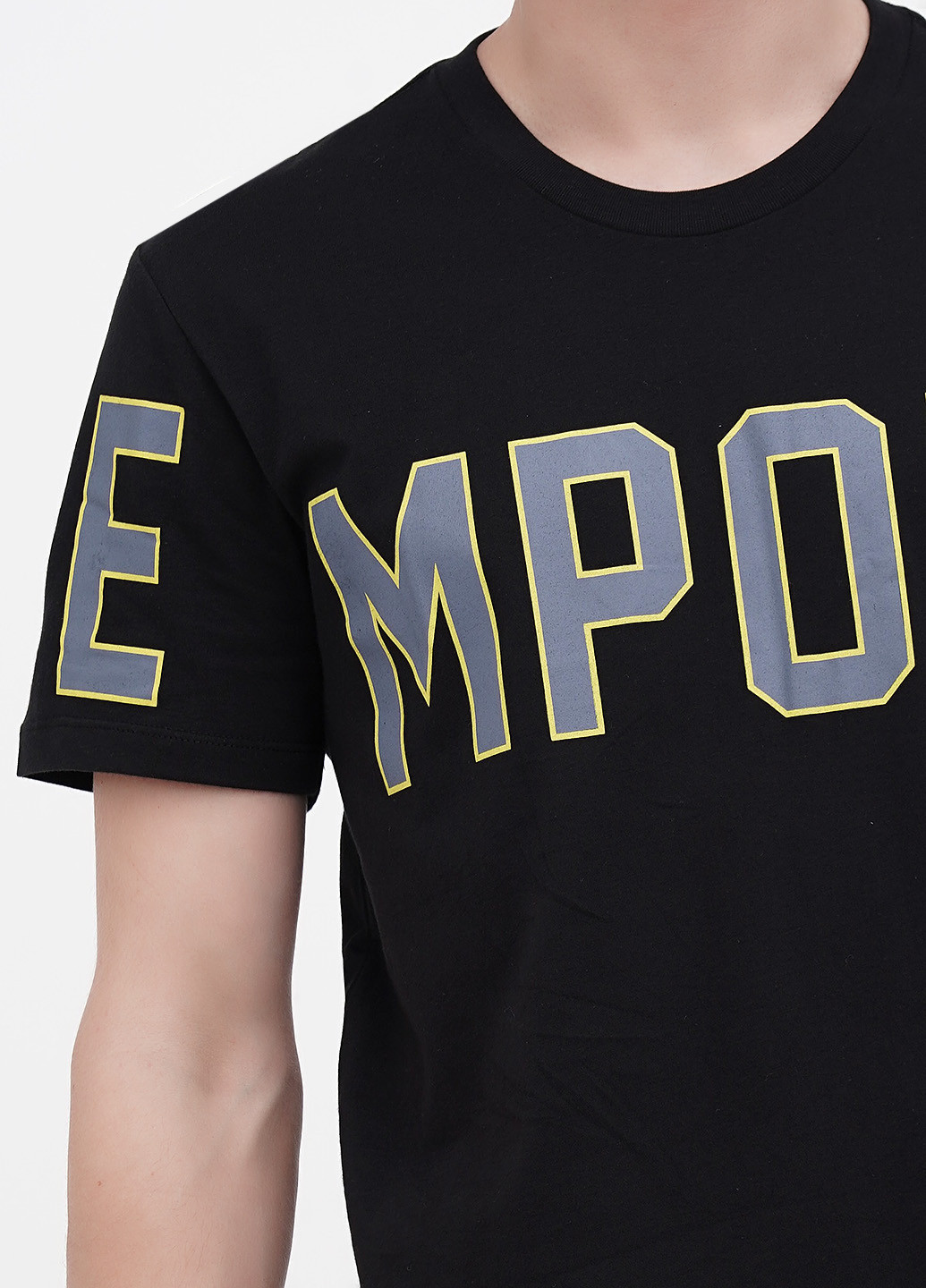 Чорна футболка Emporio Armani