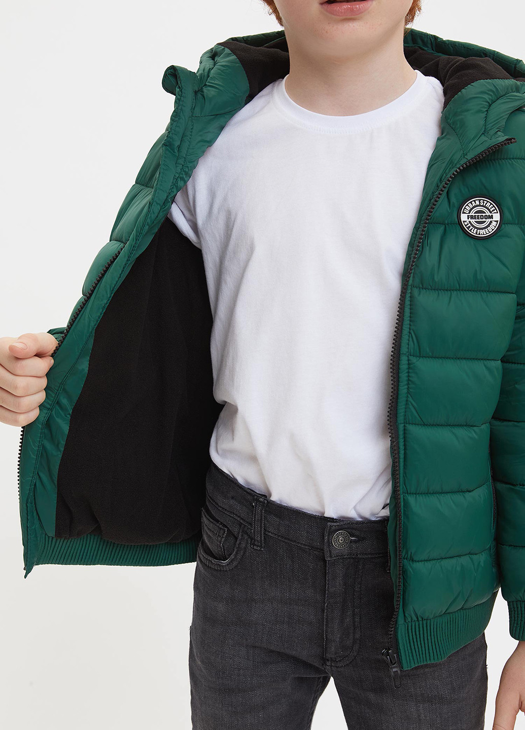 Зелена демісезонна куртка DeFacto