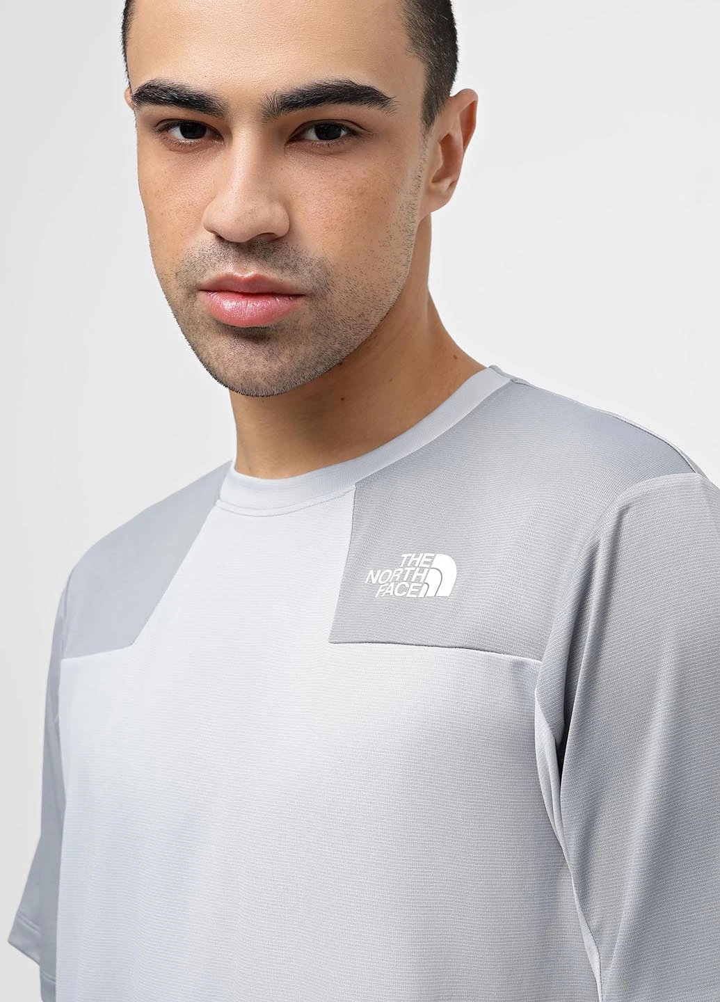 Сіра футболка The North Face