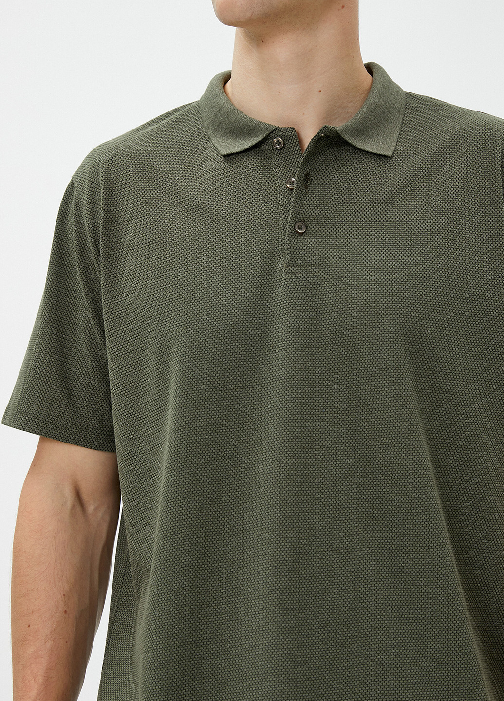 Оливковая (хаки) футболка-поло для мужчин KOTON