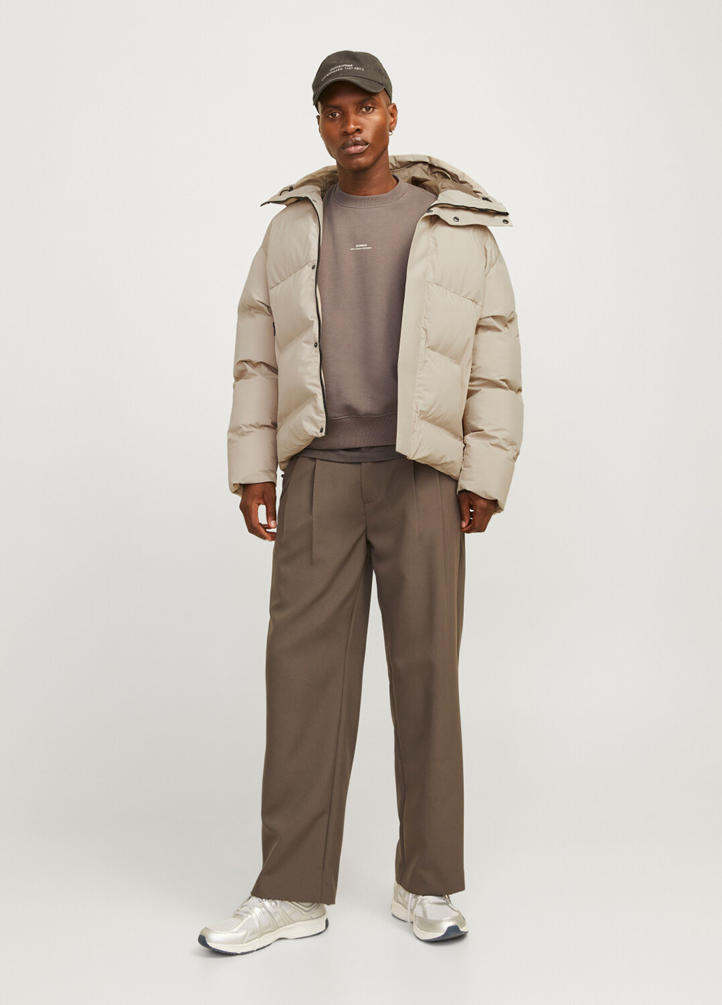 Бежевая зимняя куртка Jack & Jones