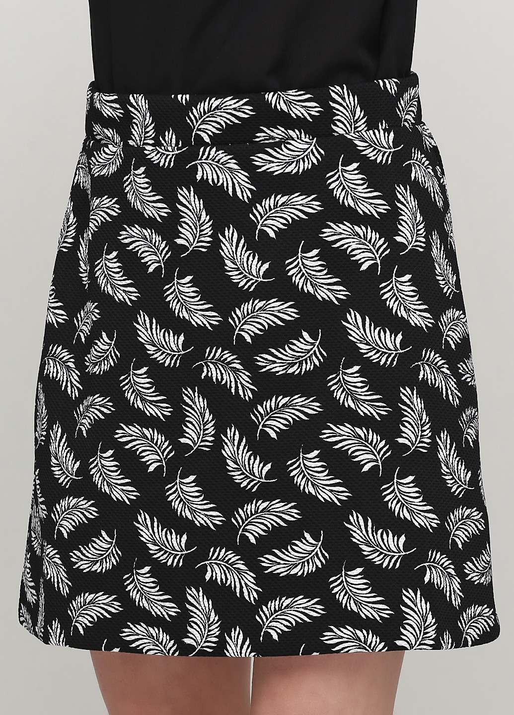 Черно-белая кэжуал с рисунком юбка H&M а-силуэта (трапеция)