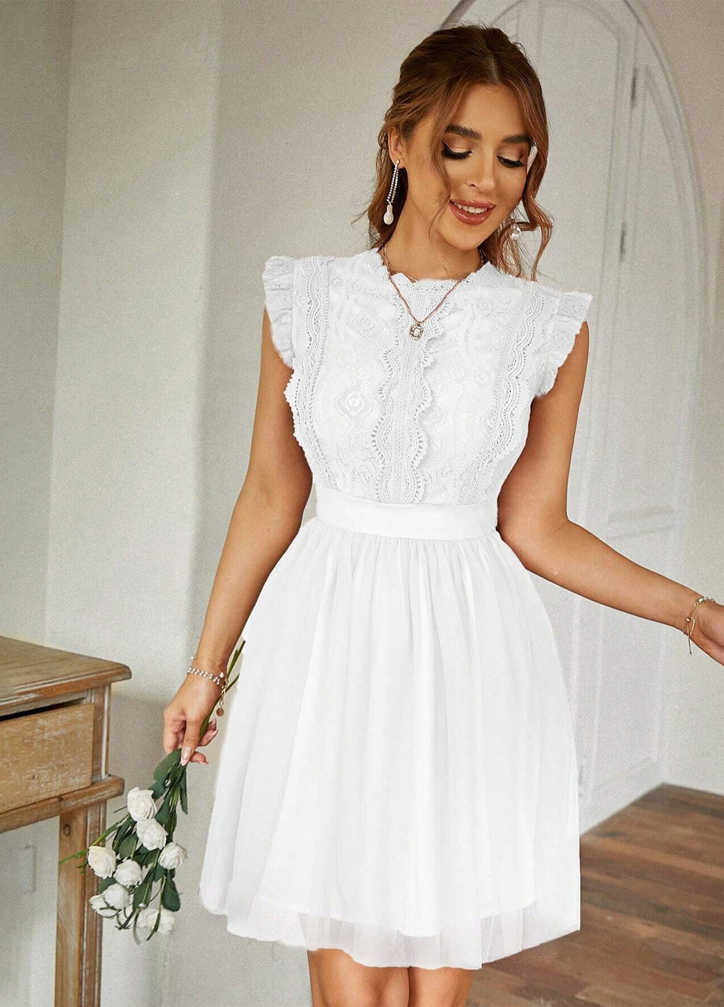 Білий святковий, коктейльна сукня кльош SHEIN однотонна