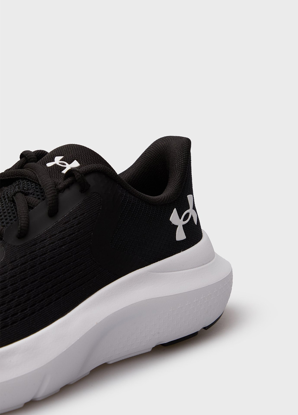 Чорні Осінні кросівки Under Armour