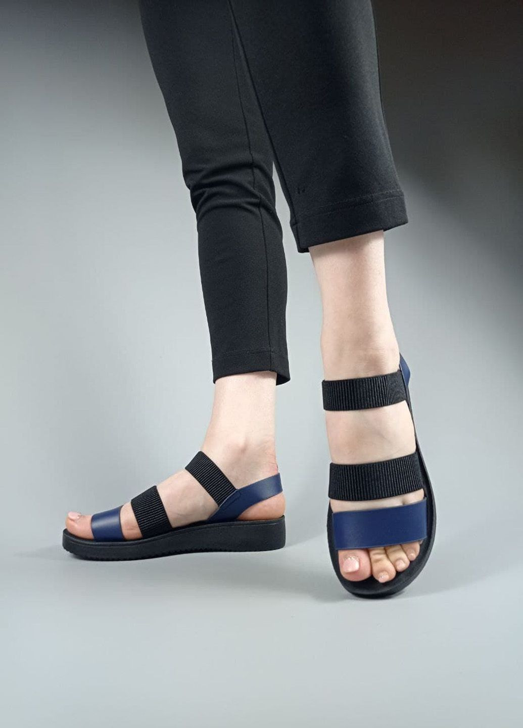 Комбинированные босоножки Meitesi