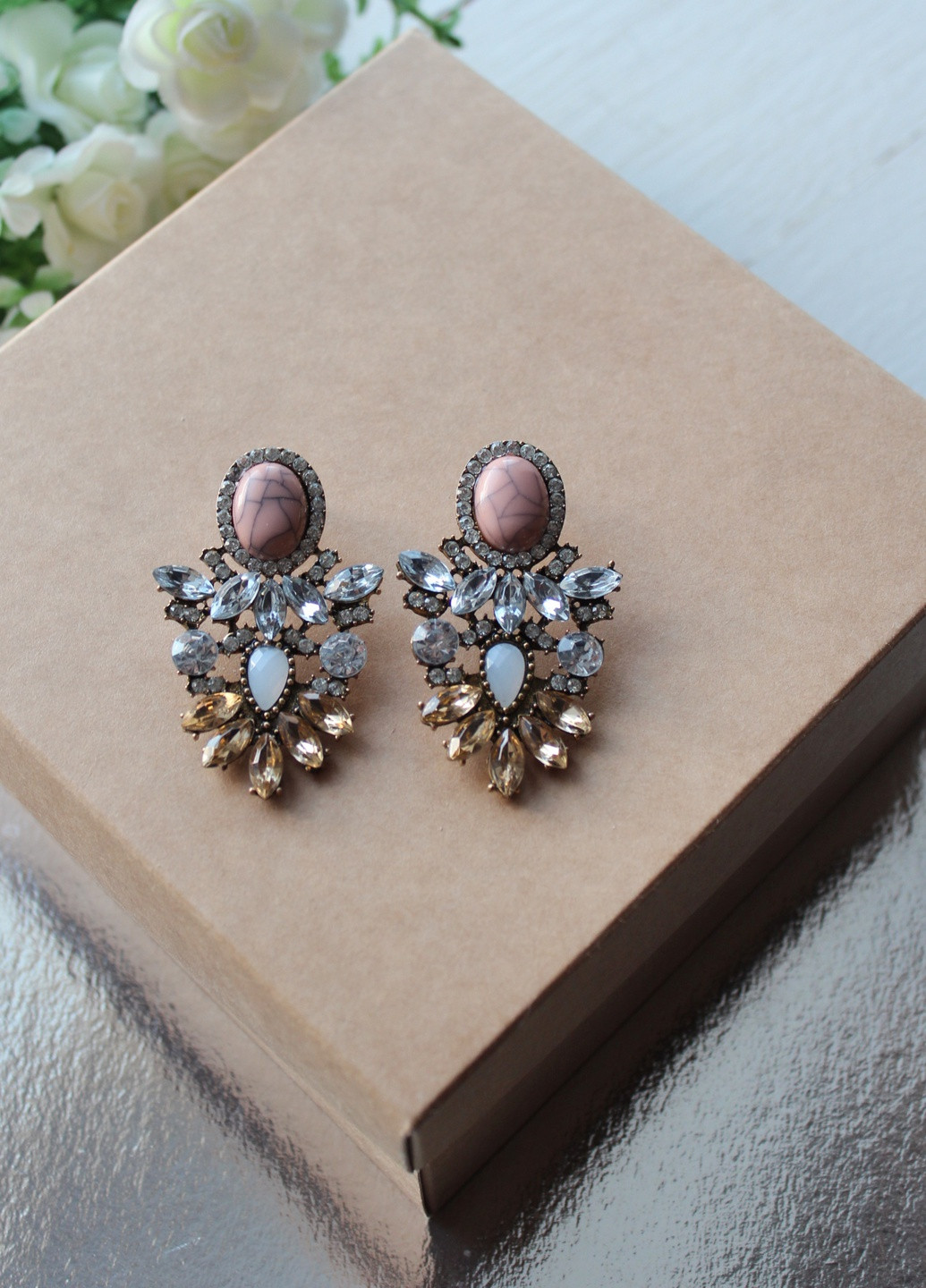 Масивні сережки з каменями в бежевих тонах Fashion Jewelry (256250906)