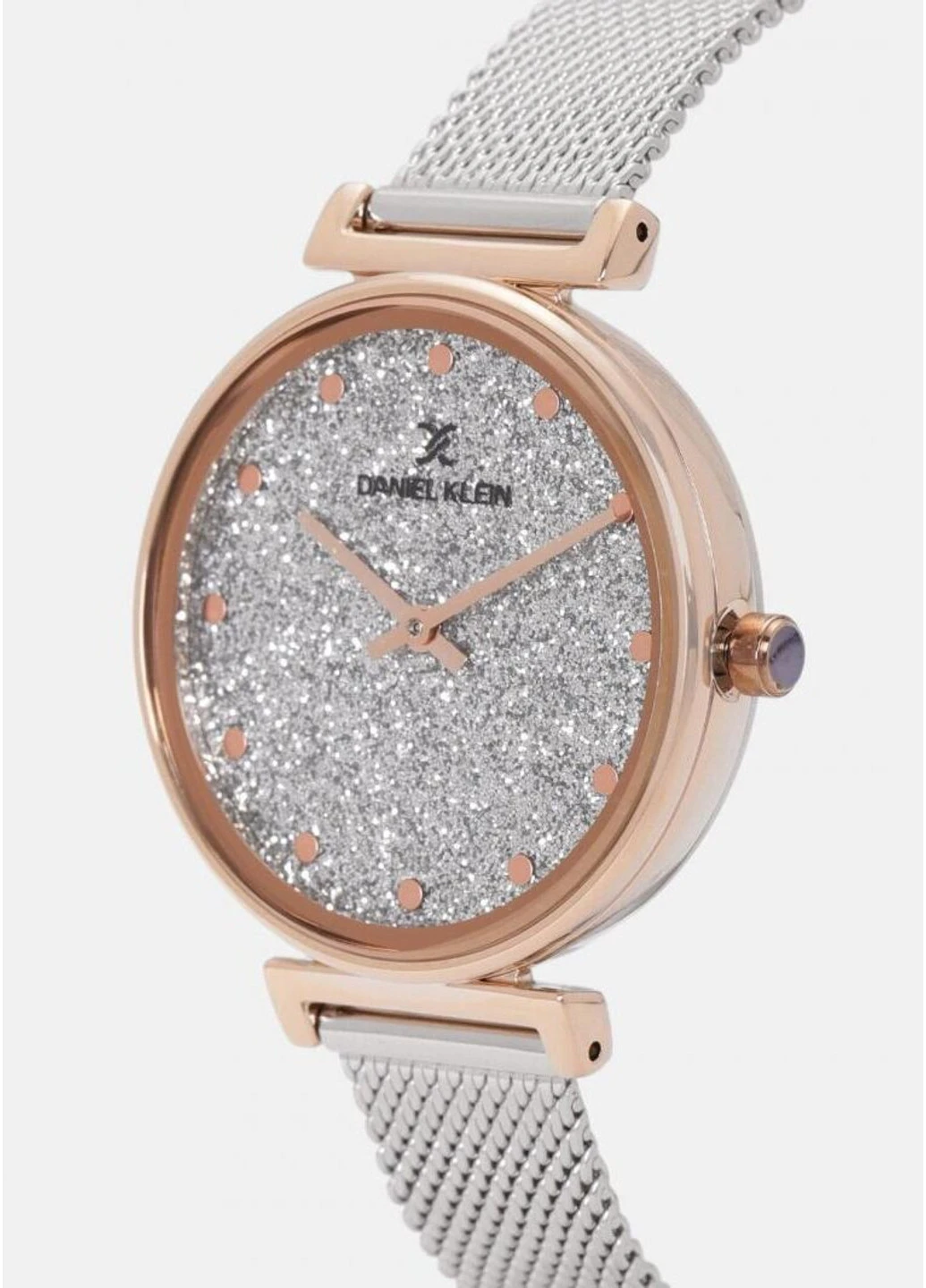 DK 12070-7 Daniel Klein (251249977)