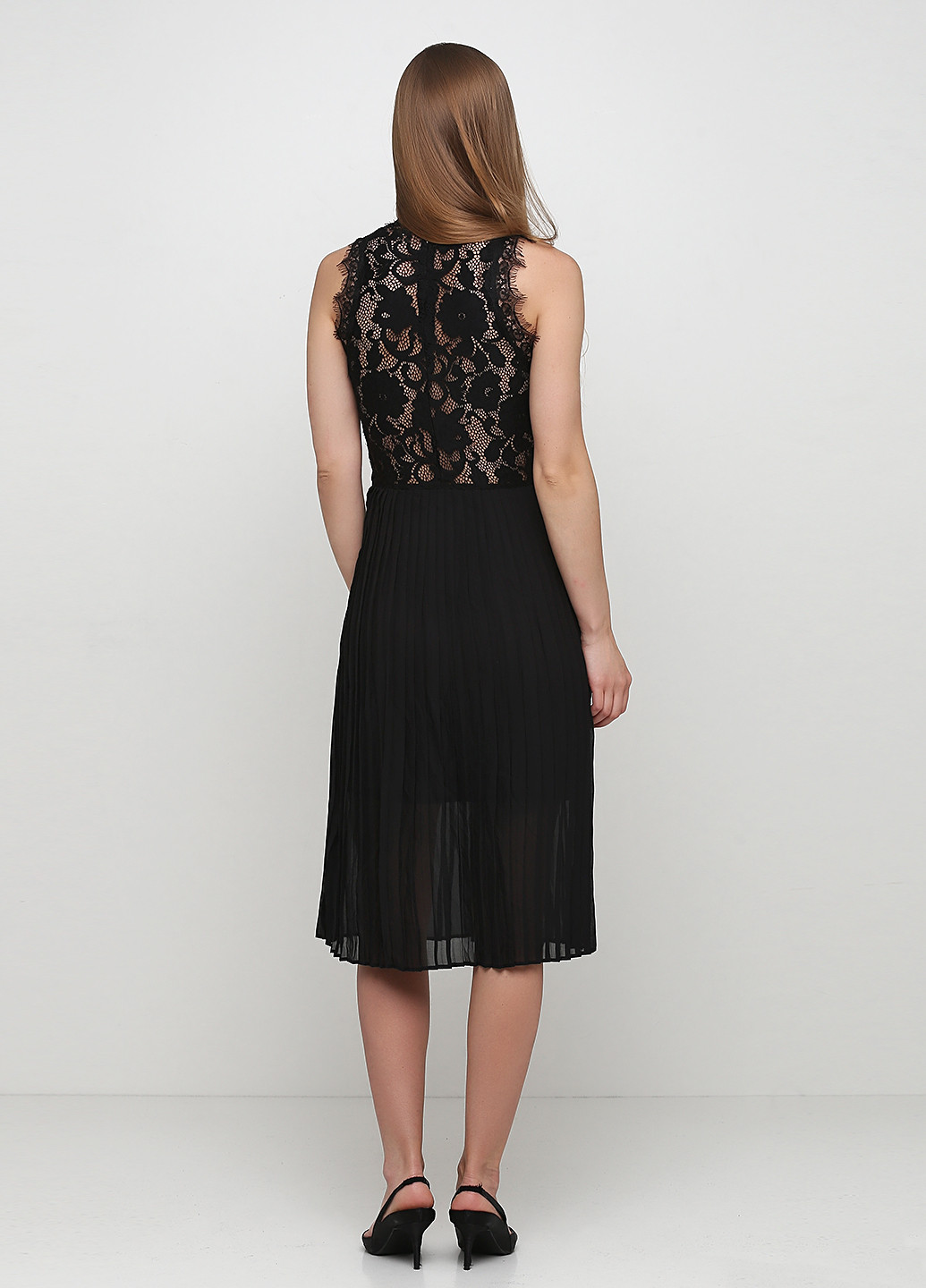 Черное кэжуал платье клеш, плиссированное H&M однотонное