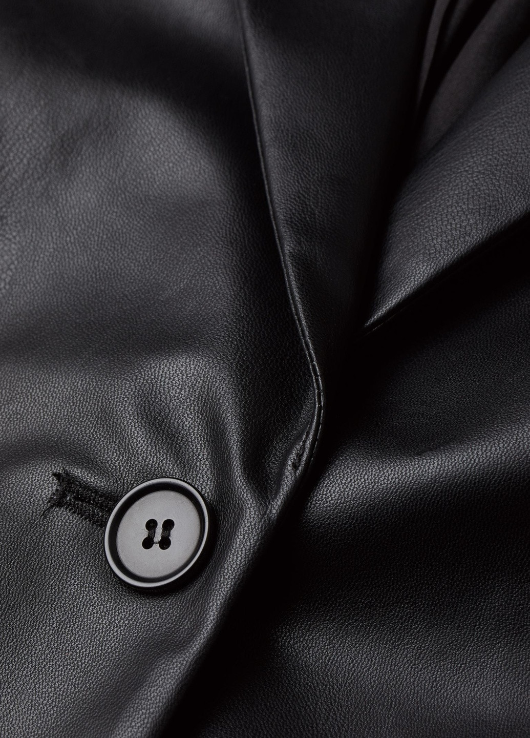 Черная демисезонная куртка H&M