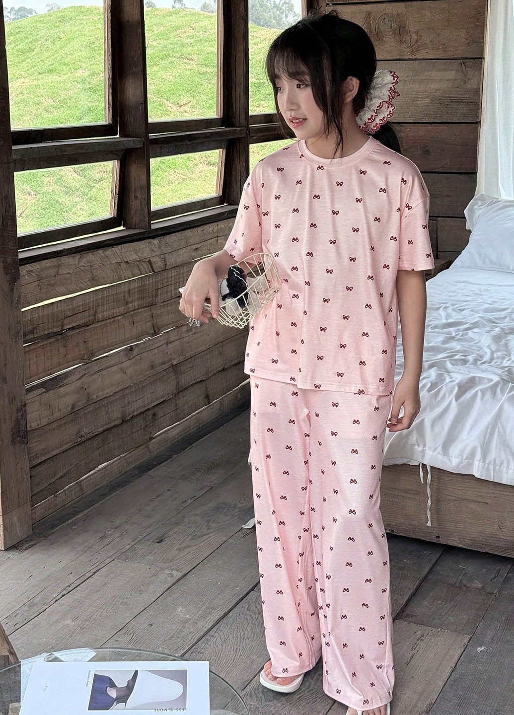 Рожева всесезон піжама (футболка, штани) футболка + штани SHEIN